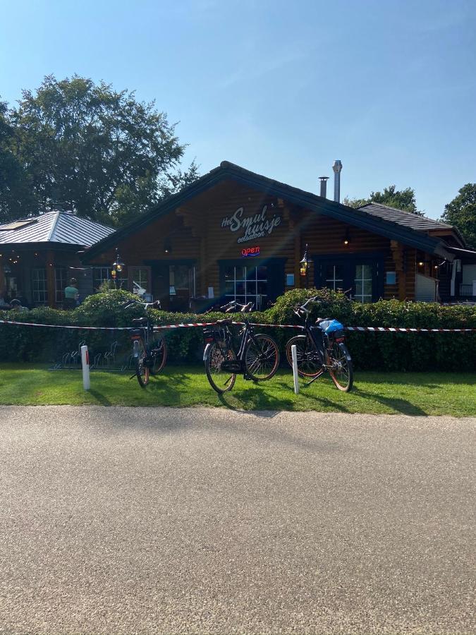 Luxe Gerenoveerde L-Chalet Putten Exterior photo