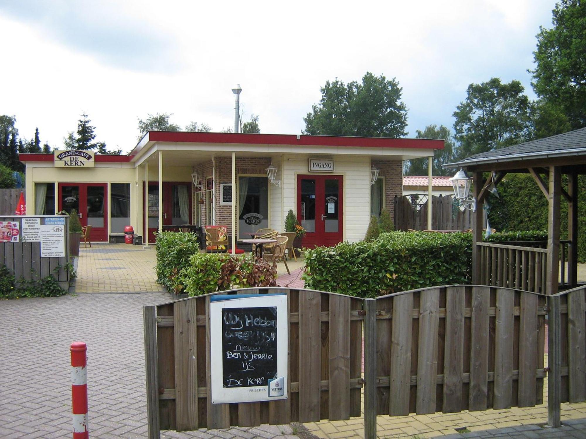 Luxe Gerenoveerde L-Chalet Putten Exterior photo